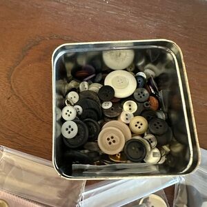 Assorted Buttons